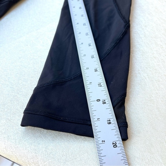 Lululemon leggings with mesh side pockets Women Size 2 - Picture 5 of 7